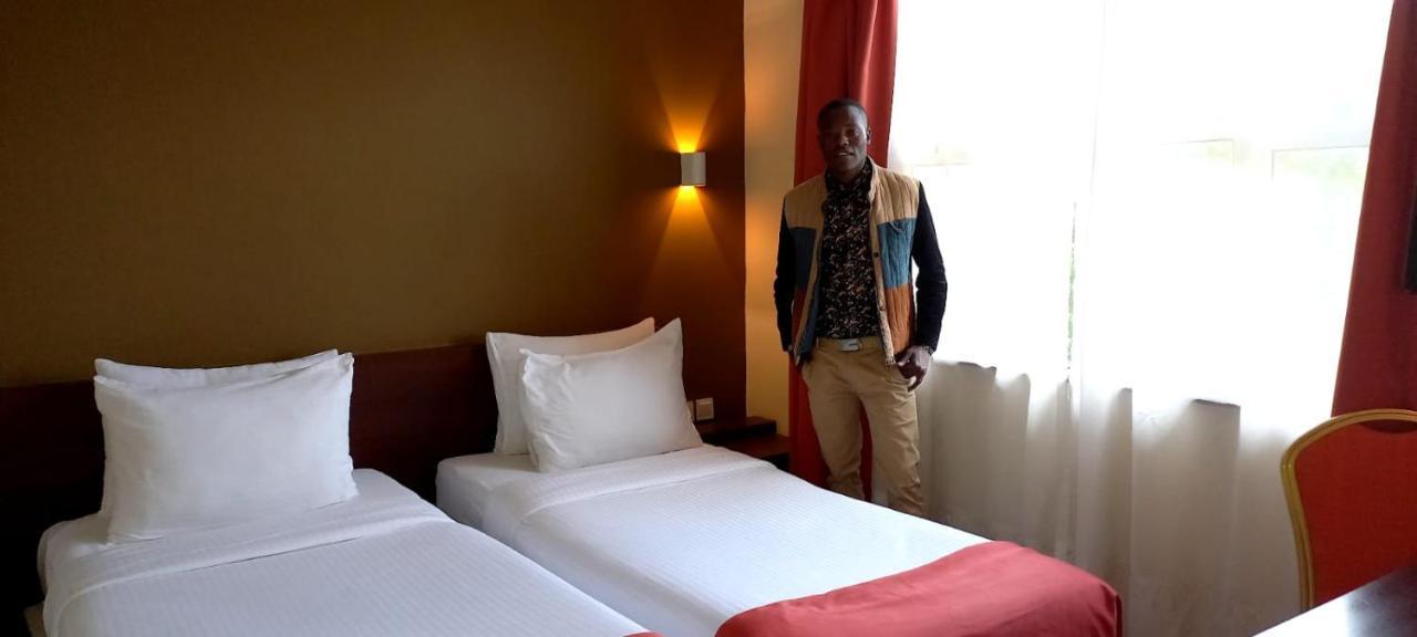 Hotel Sunrise ไนโรบี ภายนอก รูปภาพ
